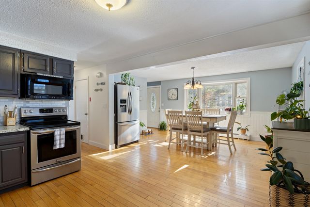 26 Barrell Run Road, Fremont, NH 03044