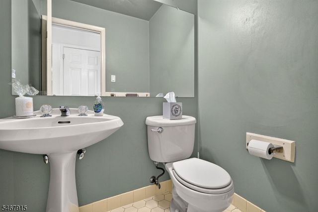 13 Drexel Hill Dr, South Brunswick Twp., NJ 08824