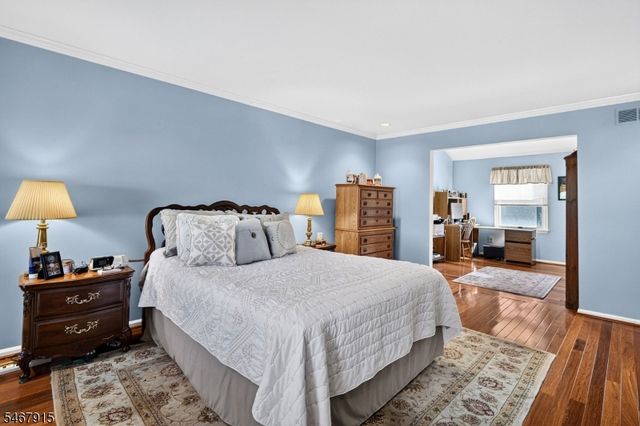 13 Drexel Hill Dr, South Brunswick Twp., NJ 08824