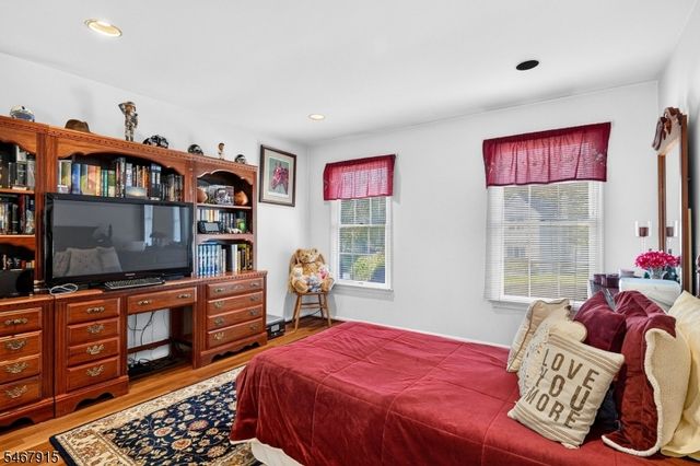 13 Drexel Hill Dr, South Brunswick Twp., NJ 08824
