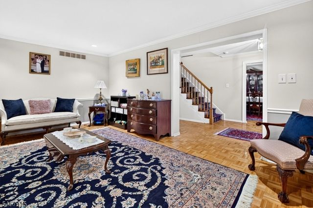 13 Drexel Hill Dr, South Brunswick Twp., NJ 08824