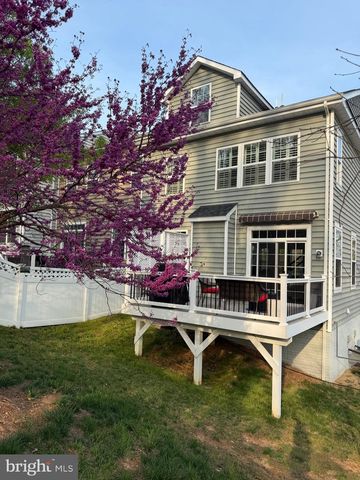 1349 GILMORE ST, Fredericksburg, VA 22401