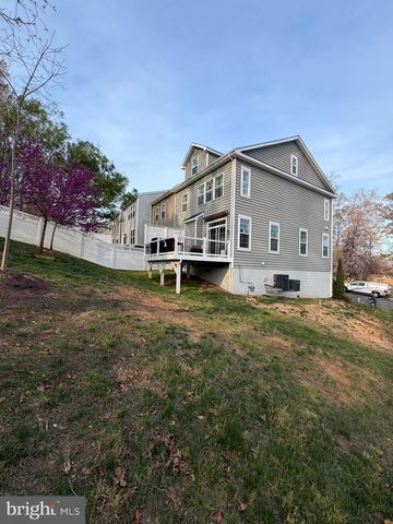 1349 GILMORE ST, Fredericksburg, VA 22401