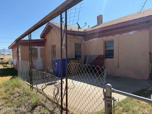 3109 Oak Street, Las Cruces, NM 88005