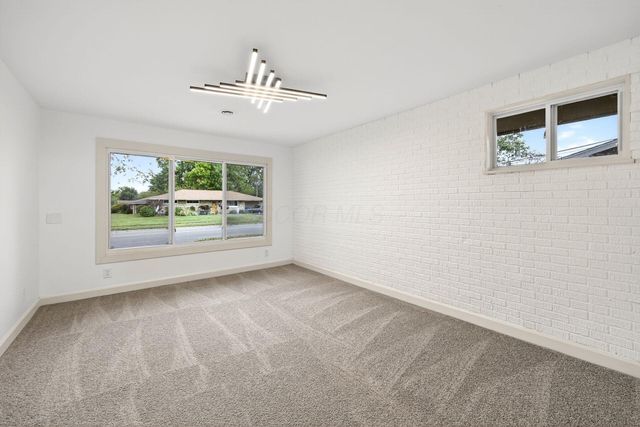 5660 Buenos Aires Boulevard, Westerville, OH 43081