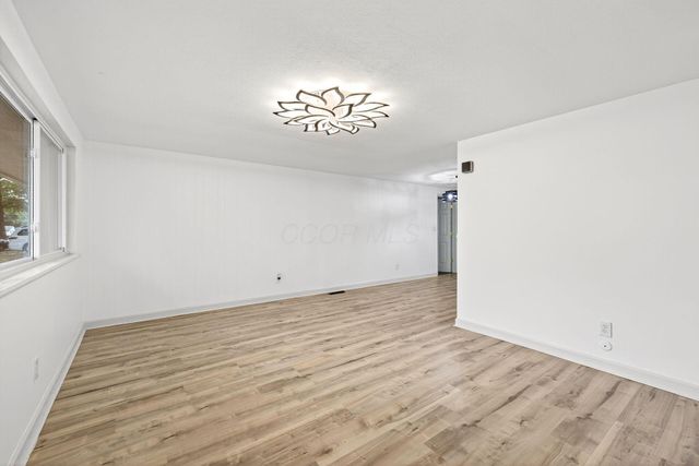 5660 Buenos Aires Boulevard, Westerville, OH 43081