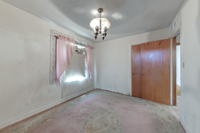 2656 N Poplar St, Wichita, KS 67219