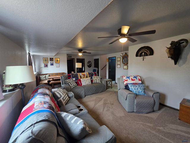 7983 STEAMBOAT RD, Summerset, SD 57769