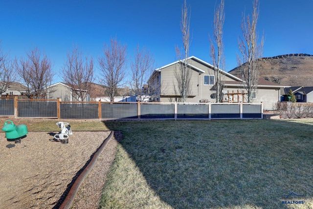 7983 STEAMBOAT RD, Summerset, SD 57769