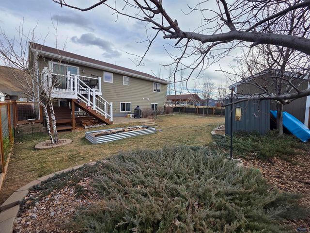 7983 STEAMBOAT RD, Summerset, SD 57769