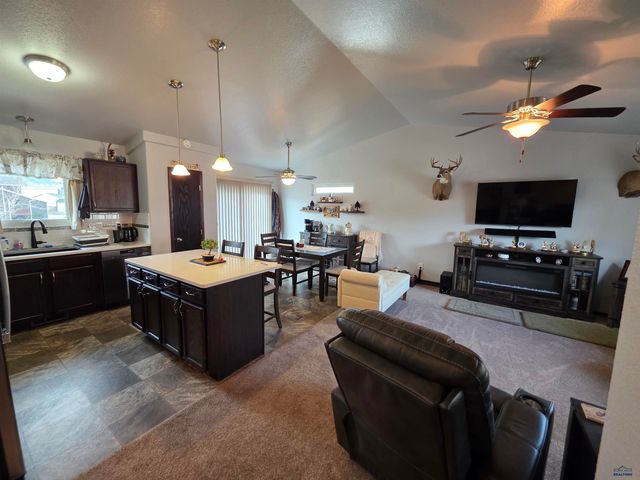 7983 STEAMBOAT RD, Summerset, SD 57769