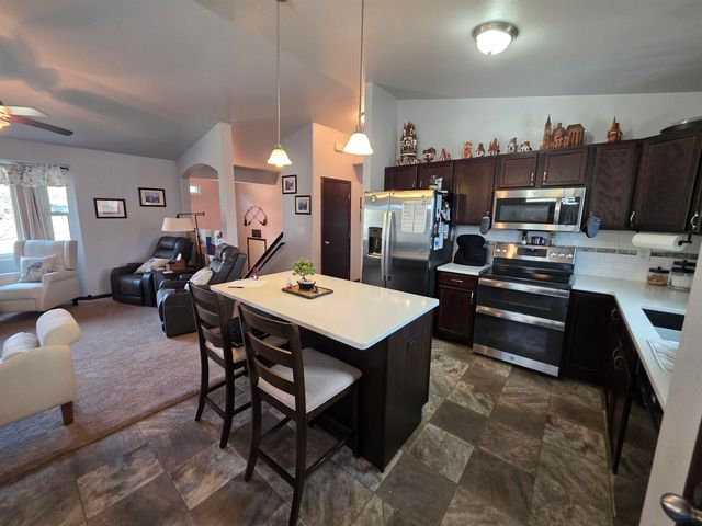 7983 STEAMBOAT RD, Summerset, SD 57769