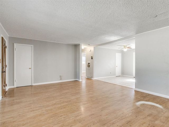 3052 NW 68th Street, Oklahoma City, OK 73116