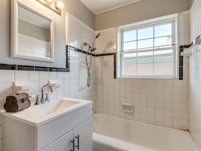 3052 NW 68th Street, Oklahoma City, OK 73116