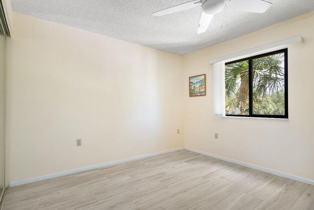 901 Seafarer Circle 306, Jupiter, FL 33477