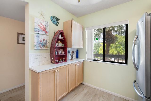 901 Seafarer Circle 306, Jupiter, FL 33477