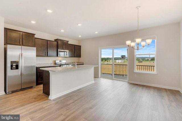 560 UNION ST, Frederick, MD 21701