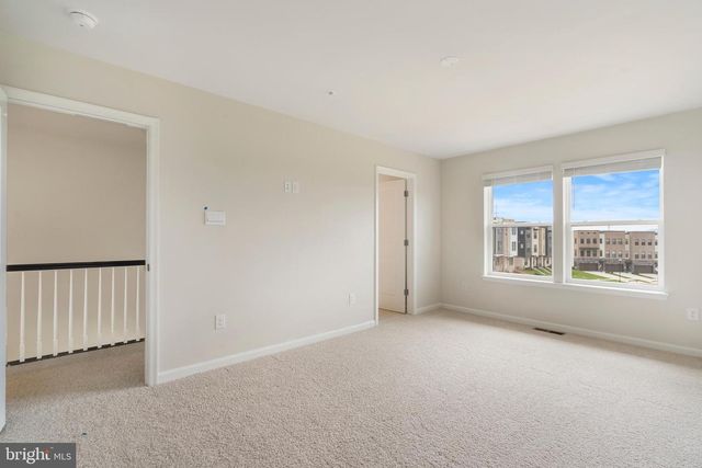 560 UNION ST, Frederick, MD 21701