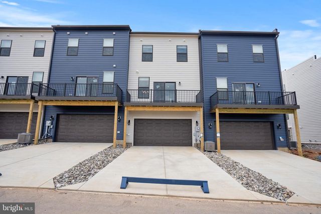 560 UNION ST, Frederick, MD 21701