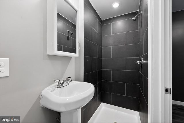 1511 W SEYBERT ST, Philadelphia, PA 19121