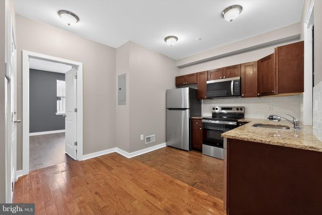 1511 W SEYBERT ST, Philadelphia, PA 19121