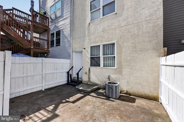 1511 W SEYBERT ST, Philadelphia, PA 19121