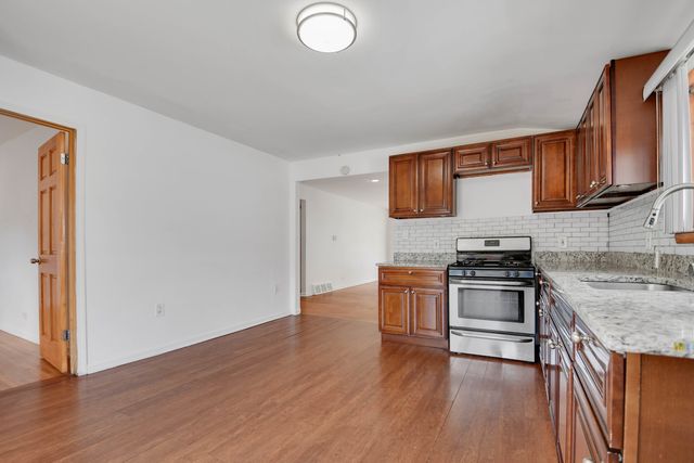 13059 Honore Street, Blue Island, IL 60406