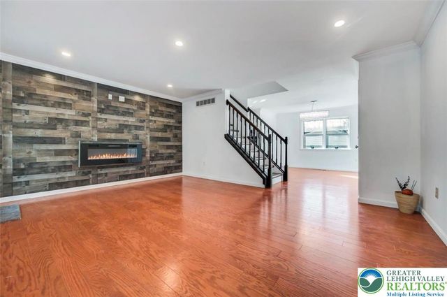 205 Regent Street, Lehman Twp, PA 18324