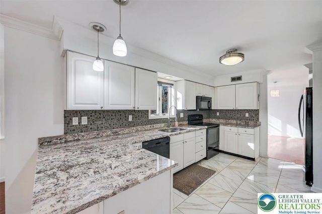 205 Regent Street, Lehman Twp, PA 18324