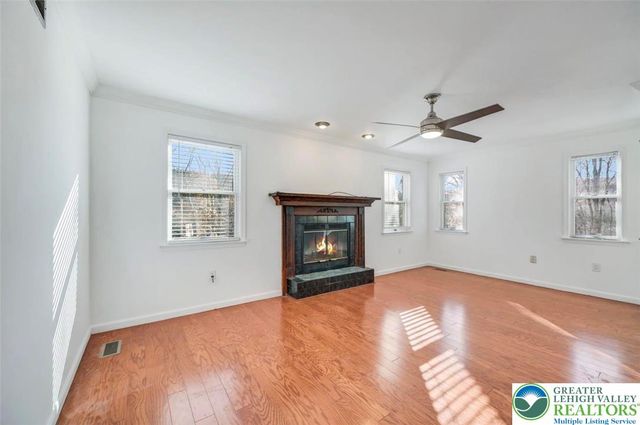 205 Regent Street, Lehman Twp, PA 18324