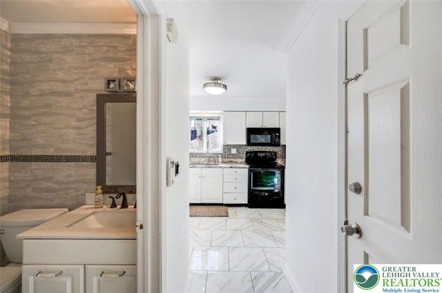 205 Regent Street, Lehman Twp, PA 18324