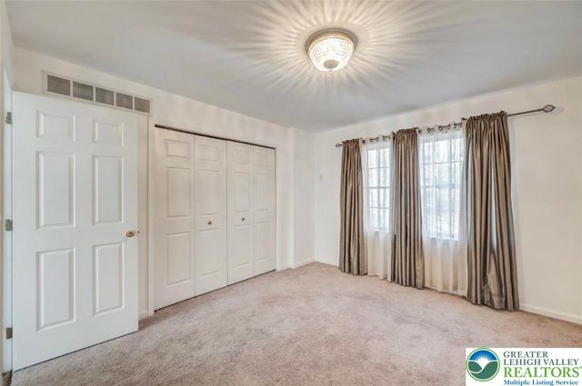 205 Regent Street, Lehman Twp, PA 18324