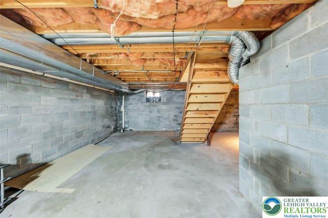 205 Regent Street, Lehman Twp, PA 18324