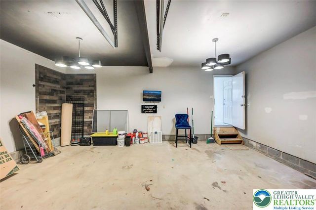 205 Regent Street, Lehman Twp, PA 18324