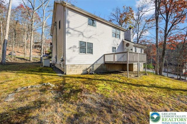 205 Regent Street, Lehman Twp, PA 18324