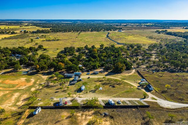 930 Jerald, Fredericksburg, TX 78624
