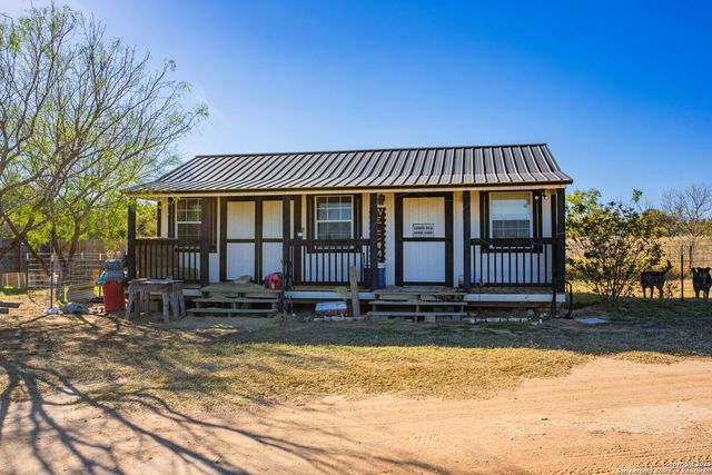 930 Jerald, Fredericksburg, TX 78624