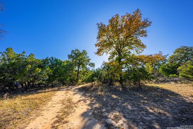 930 Jerald, Fredericksburg, TX 78624