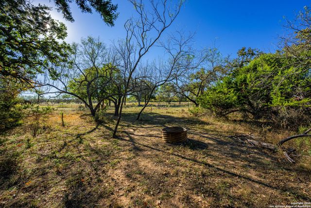 930 Jerald, Fredericksburg, TX 78624