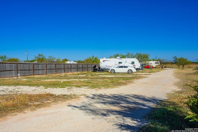 930 Jerald, Fredericksburg, TX 78624