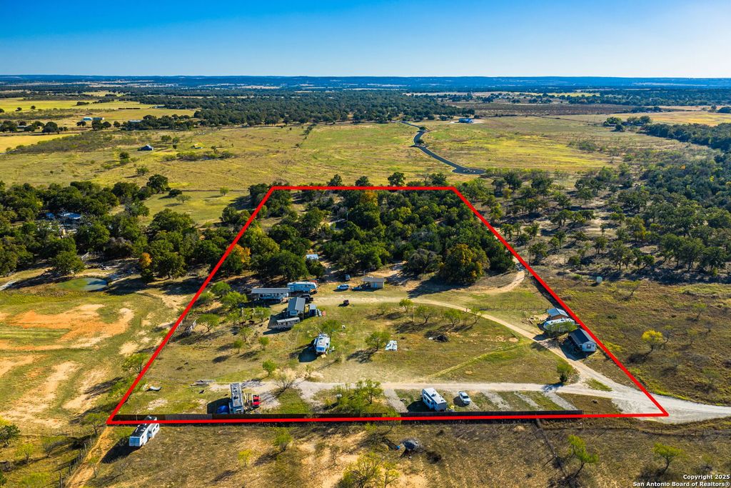 930 Jerald, Fredericksburg, TX 78624