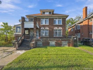 158-160 W Arizona Street, Detroit, MI 48203