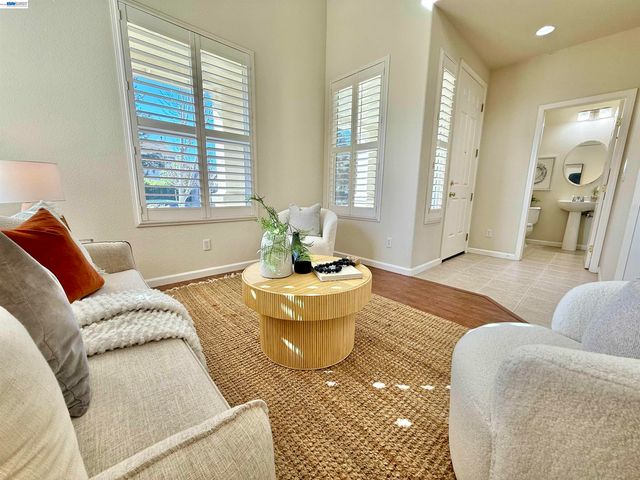 529 Chestnut St, Brentwood, CA 94513