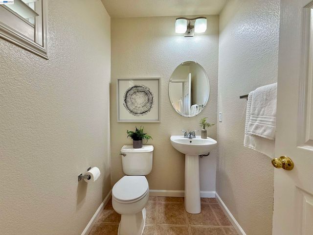 529 Chestnut St, Brentwood, CA 94513