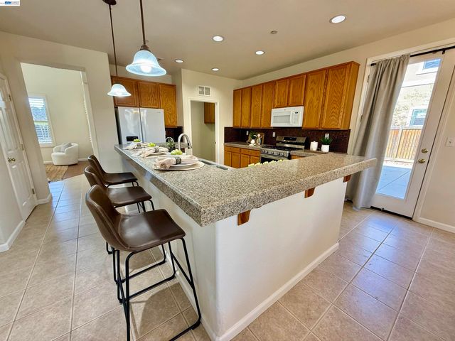 529 Chestnut St, Brentwood, CA 94513