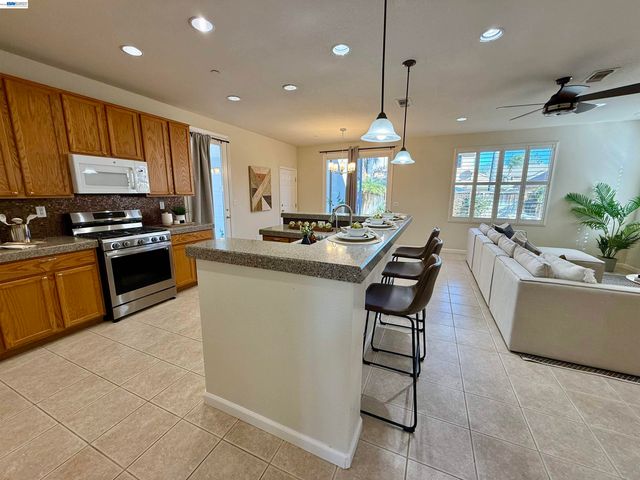 529 Chestnut St, Brentwood, CA 94513