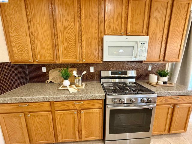 529 Chestnut St, Brentwood, CA 94513