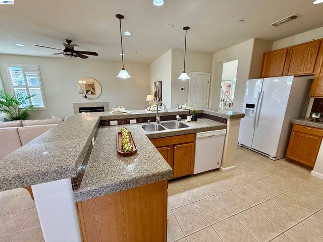 529 Chestnut St, Brentwood, CA 94513