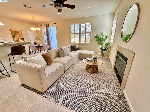 529 Chestnut St, Brentwood, CA 94513