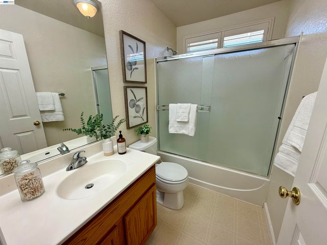 529 Chestnut St, Brentwood, CA 94513